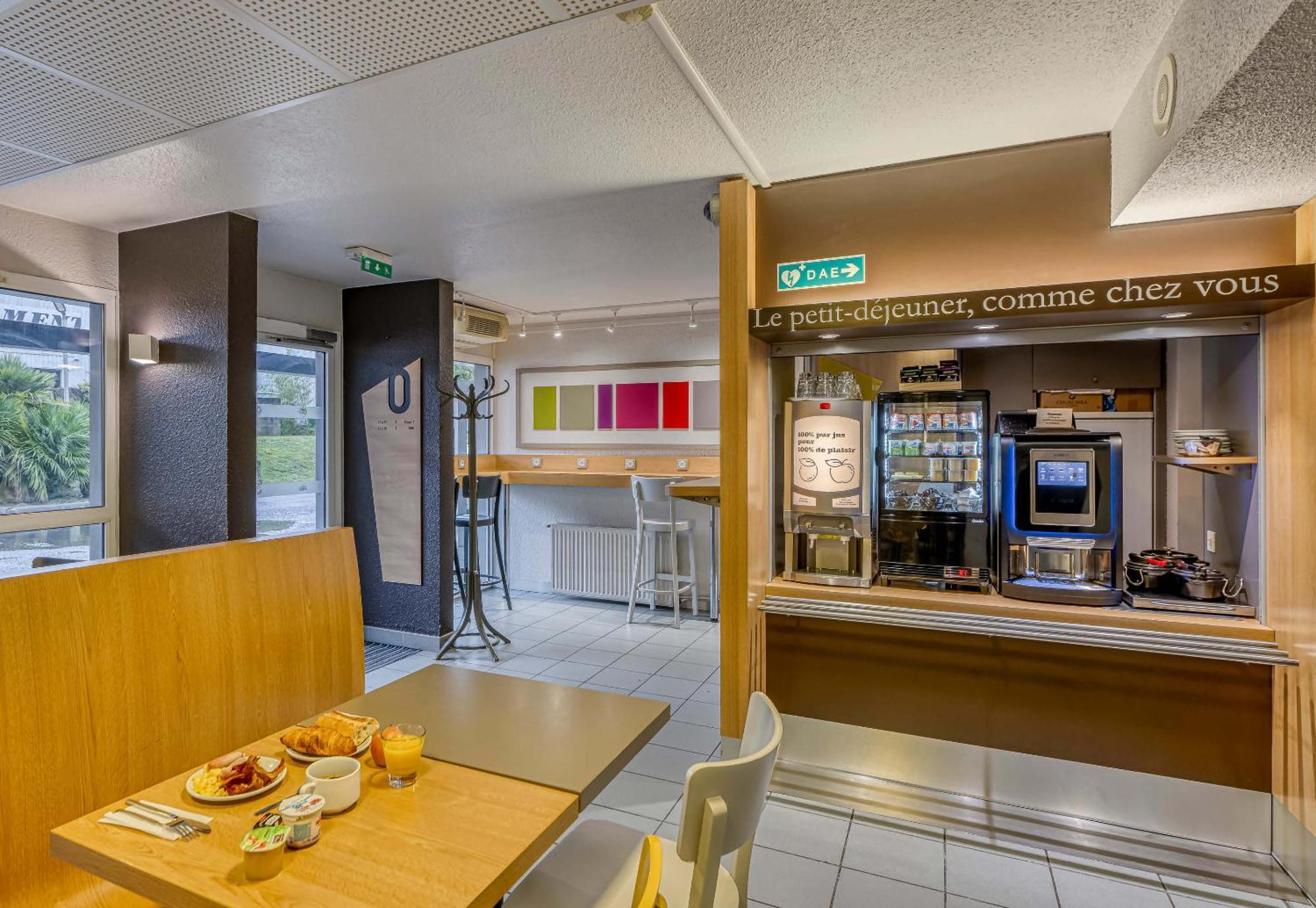 B&B Hotel Bordeaux Лормон Екстериор снимка