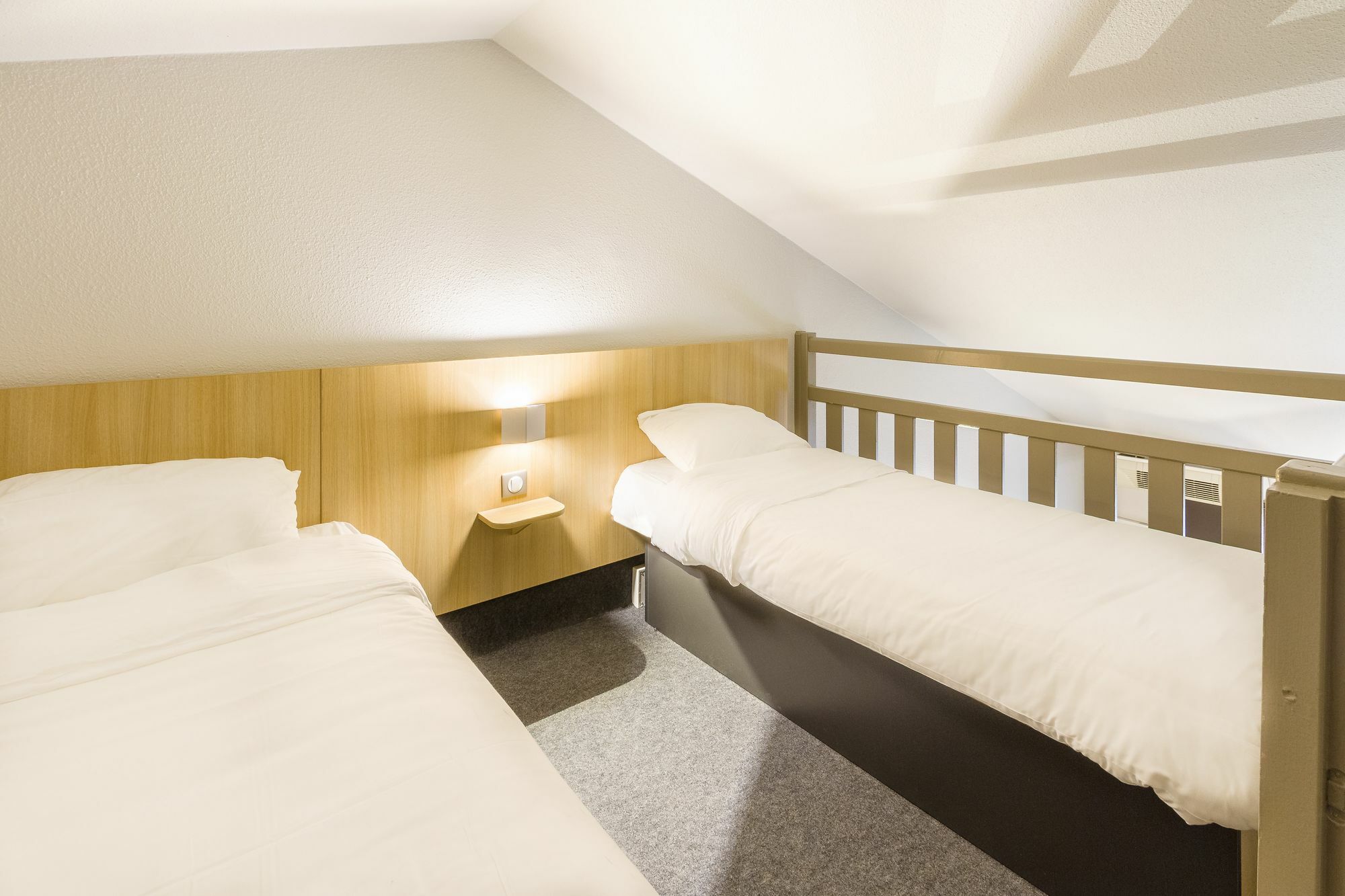 B&B Hotel Bordeaux Лормон Екстериор снимка
